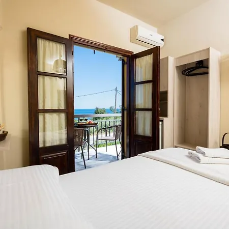 所提利亚旅馆 3* 基尼拉