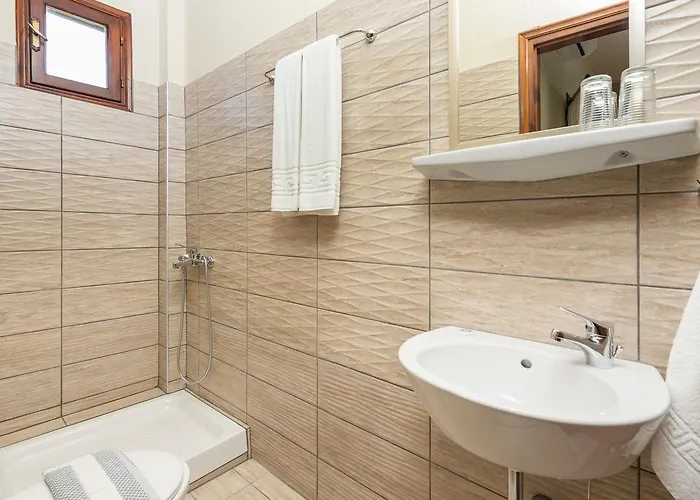 ゲストハウス Sotiria コイニラ